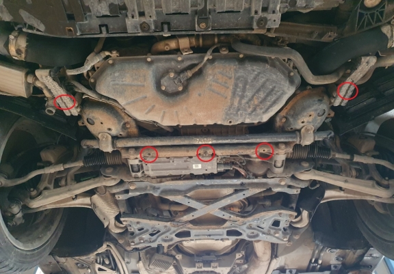 Unterfahrschutz für Motor der Marke Audi A8