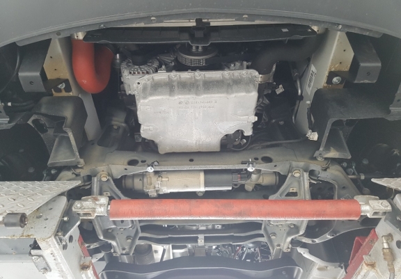 Aluminium Unterfahrschutz für Motor der Marke Mercedes Sprinter - RWD