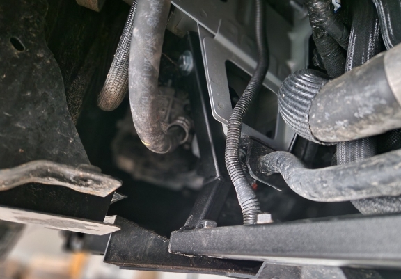 Unterfahrschutz für Motor der Marke Renault Trafic 3 facelift