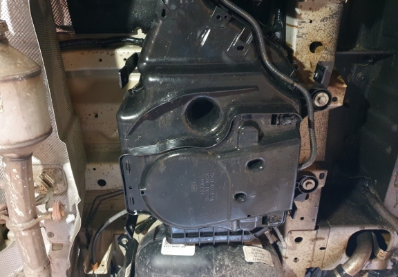 Stahlschutz für AdBluetank der Marke Ford Transit Custom