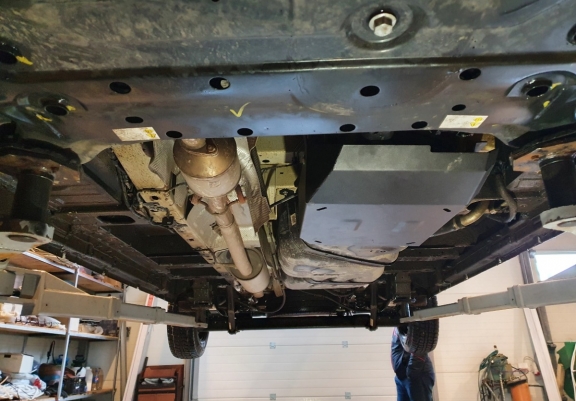 Stahlschutz für AdBluetank der Marke Ford Transit Custom