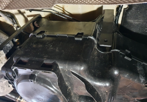 Stahlschutz für AdBluetank der Marke Ford Transit Custom