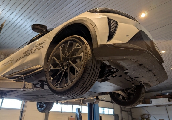 Unterfahrschutz für Motor der Marke Renault Megane E-Tech