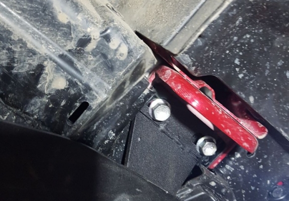 Unterfahrschutz für Motor und Getriebe aus Stahl für  Suzuki S-Cross