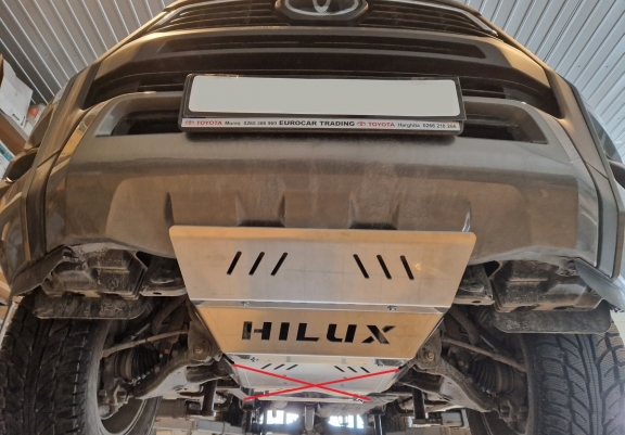 Kühlerschutz für unten aus Aluminium für Toyota Hilux Invincible